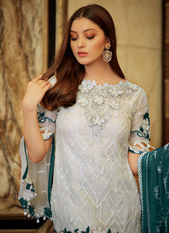 Dial N Fashion Off White  Letest Designer Pakistani Style Suit
